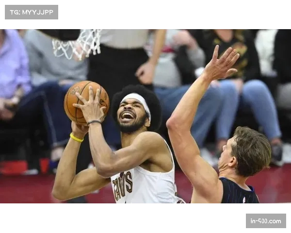 骑士中锋阿伦右膝肌腱炎未愈 归期未定影响防守体系